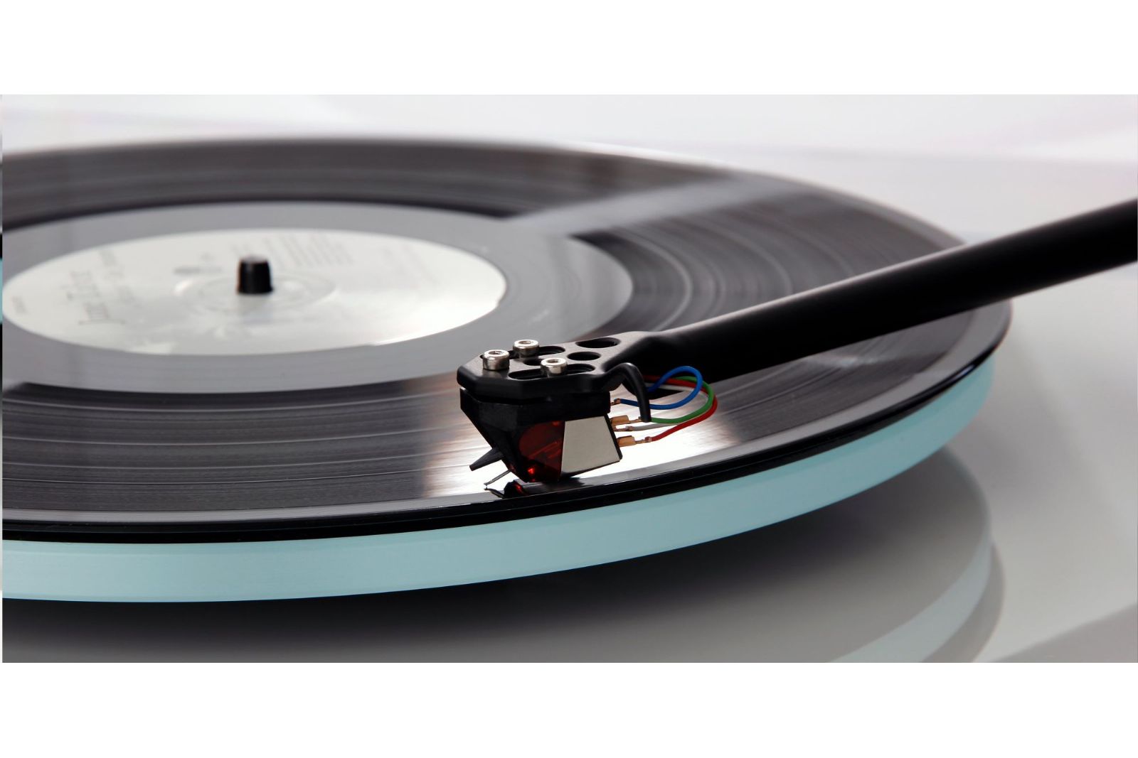 Vinyl Rega Planar 2 med Nd3 MM-pickup